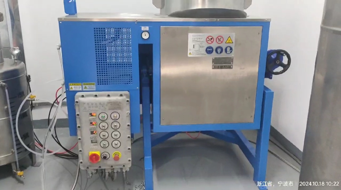 浙江某半導(dǎo)體材料酒精回收機